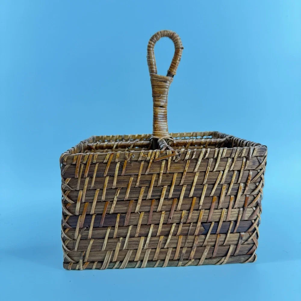 Woven Wicker Silverware Outdoor Caddy Brown Sturdy 4-Compartment Basket Handle